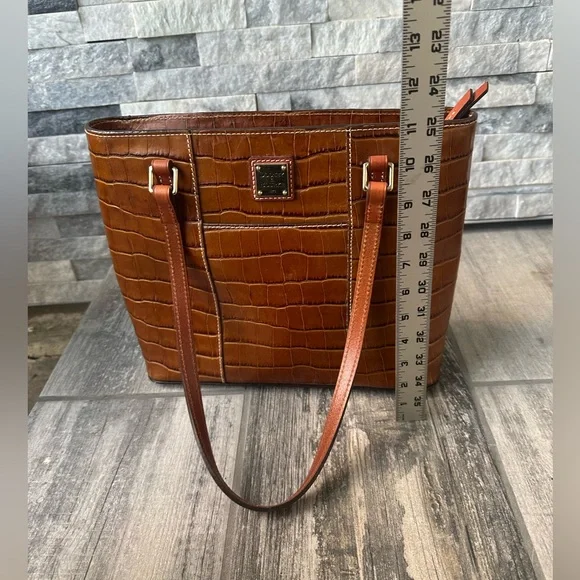 Dooney & Bourke Croco Lexington Shopper Classic Neutral Handbag - Picture 14 of 15